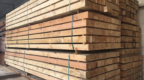 Drewno konstrukcyjne z modrzewia syberyjskiego