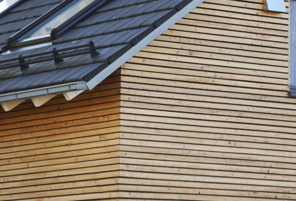 Deski elewacyjne zewnętrzne – trwałość, estetyka i ochrona budynku