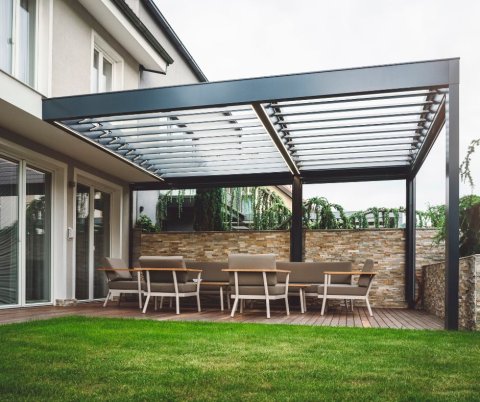 Deski tarasowe kompozytowe – montaż, podkonstrukcja i najczęstsze błędy (poradnik)