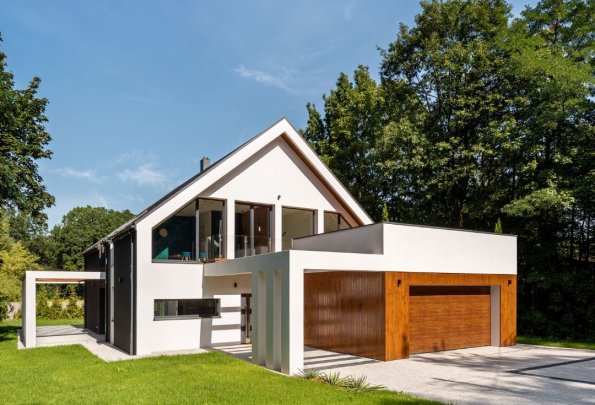 Drewniane deski elewacyjne do nowoczesnych domów jednorodzinnych – naturalne piękno i trwałość