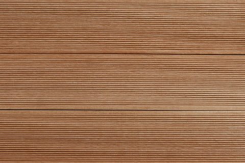 Drewno egzotyczne Warszawa – trwałe deski tarasowe do wymagających realizacji