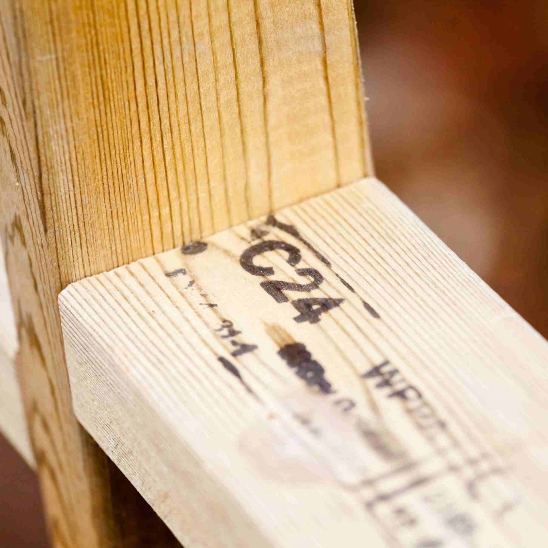  Drewno konstrukcyjne C24 - Drewno Budowlane 