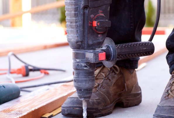 Jak zrobić taras z desek? Poradnik krok po kroku